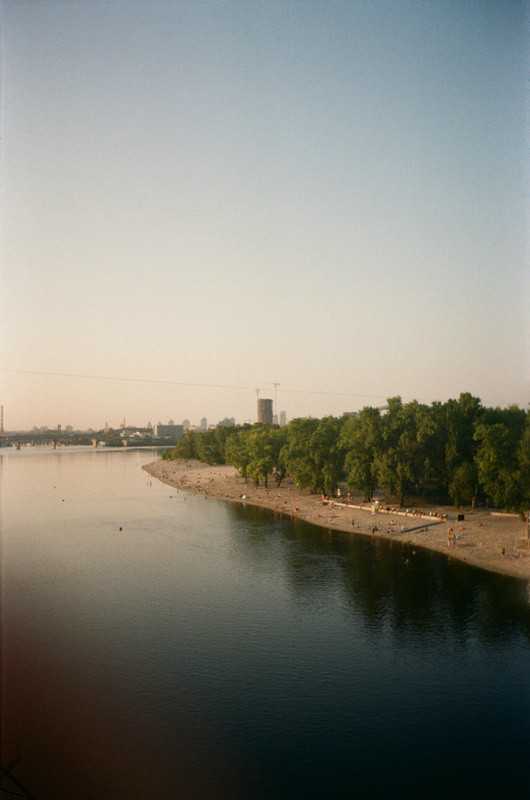 铅水质自动监测站